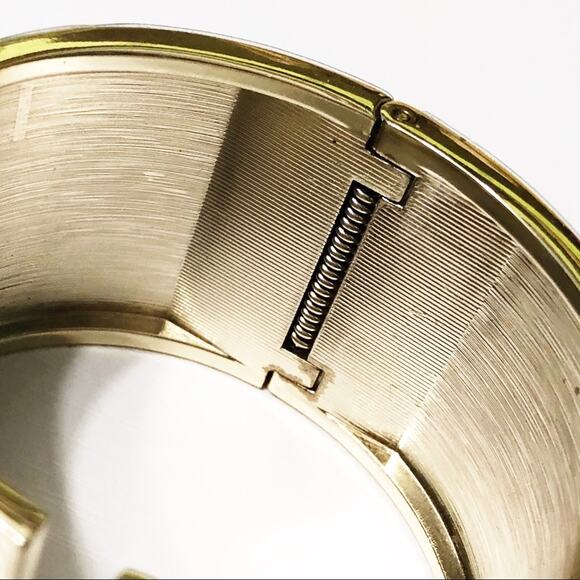 Victoria’s Secret Spike Cuff Hinged Bracelet - Picture 4 of 5